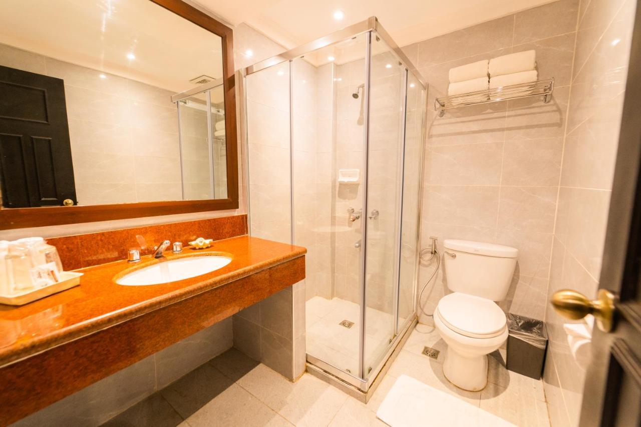 Mo2 Westown Hotel Iloilo Eksteriør billede