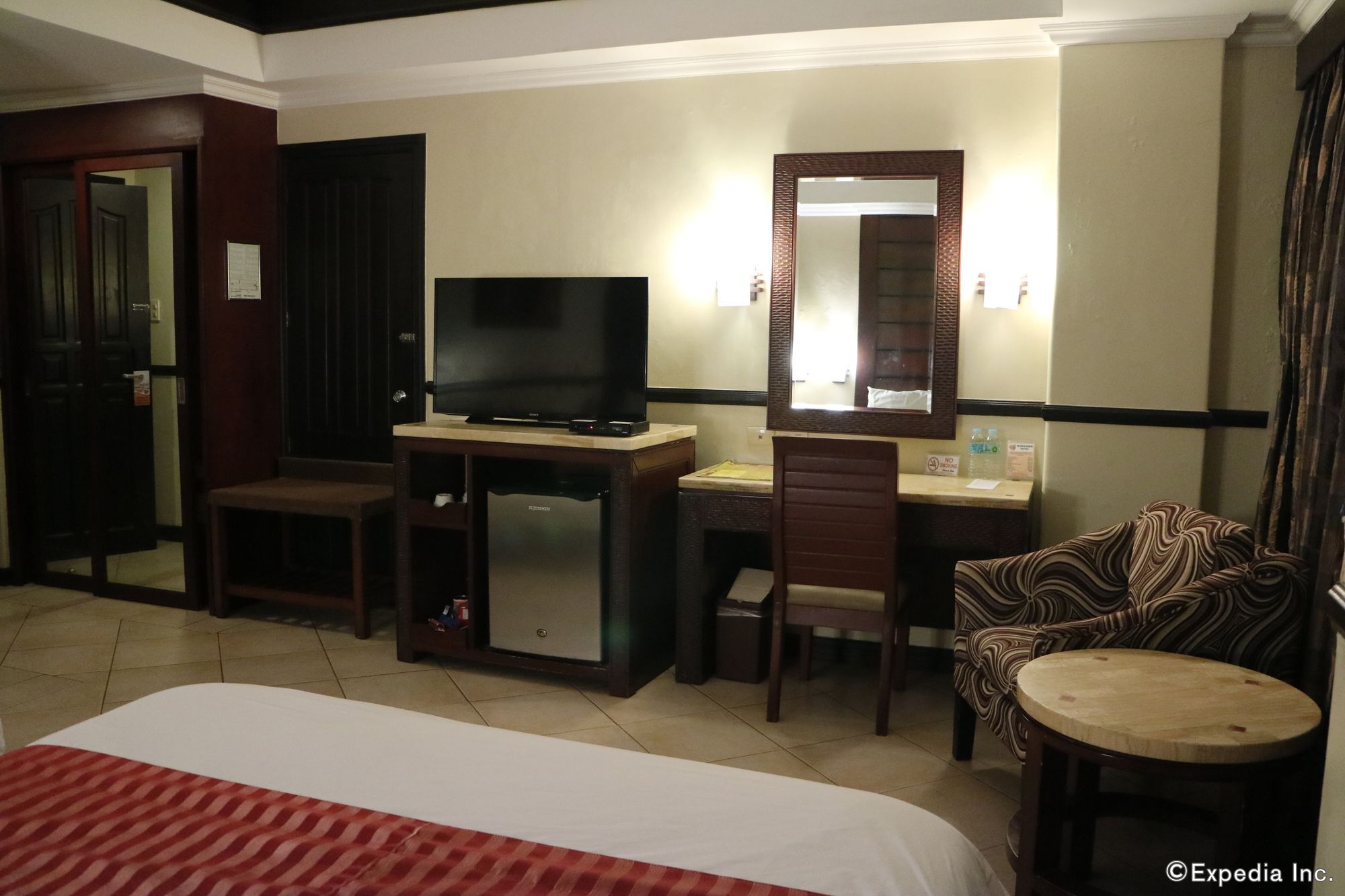Mo2 Westown Hotel Iloilo Eksteriør billede