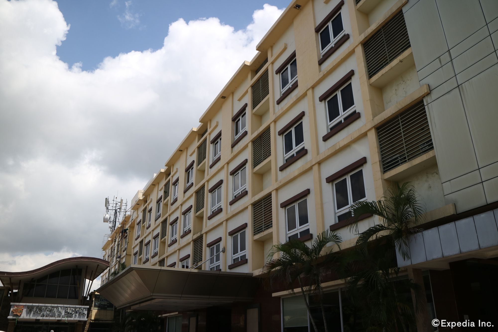 Mo2 Westown Hotel Iloilo Eksteriør billede